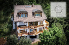Großzügige Villa in Hanglage am Neckar